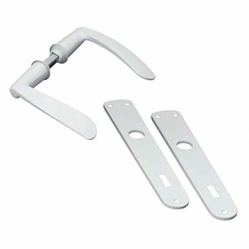 Slika Kvaka za drvena vrata PVC crna set sa štitnicima