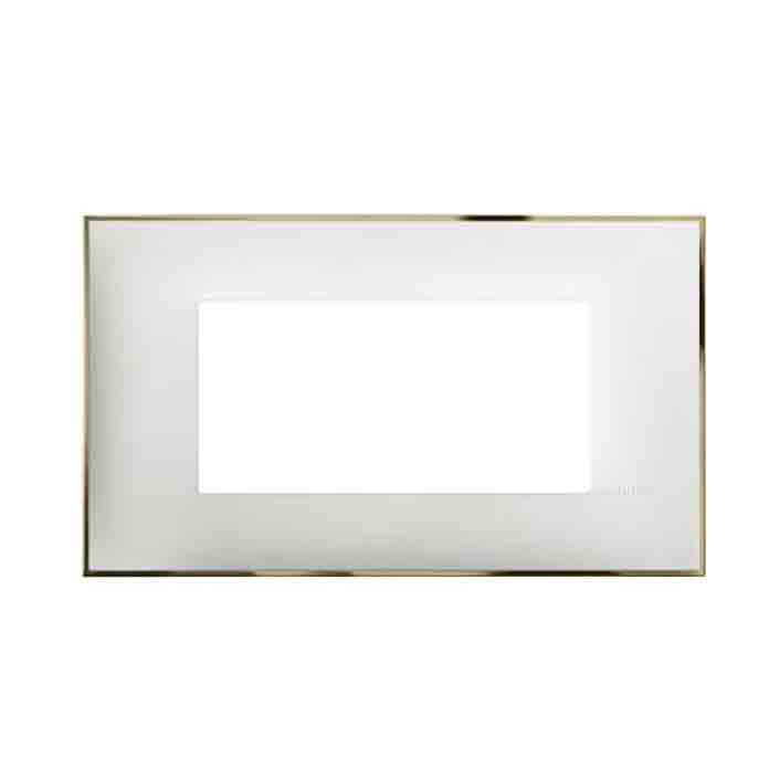 Slika Bticino Classia okvir 4M za italijansku doznu bela mat RAL 9003 sa zlatnim ramom